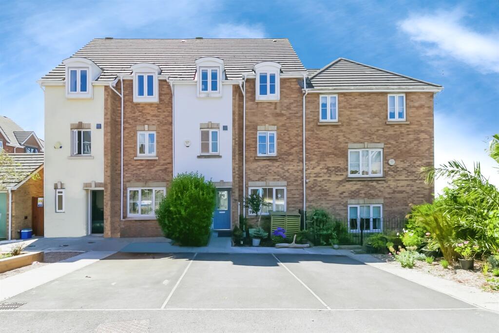 Main image of property: Heol Y Dryw, Rhoose, Barry