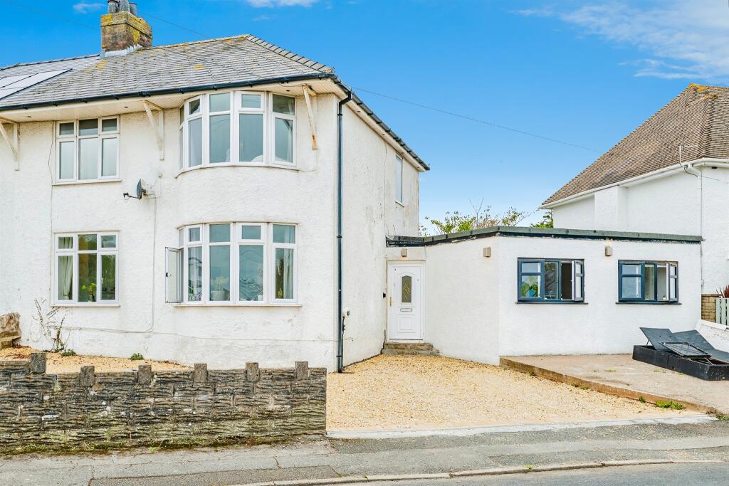 Main image of property: Min-Y-Mor, Barry