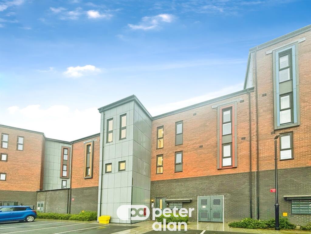 Main image of property: Clos Y Rheilffordd, Barry
