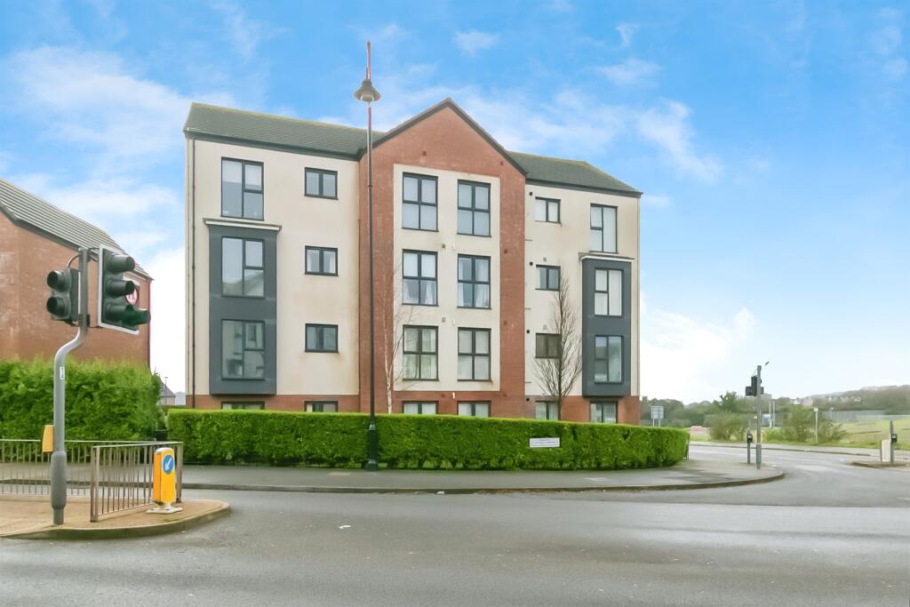 Main image of property: Ffordd Y Mileniwm, Barry