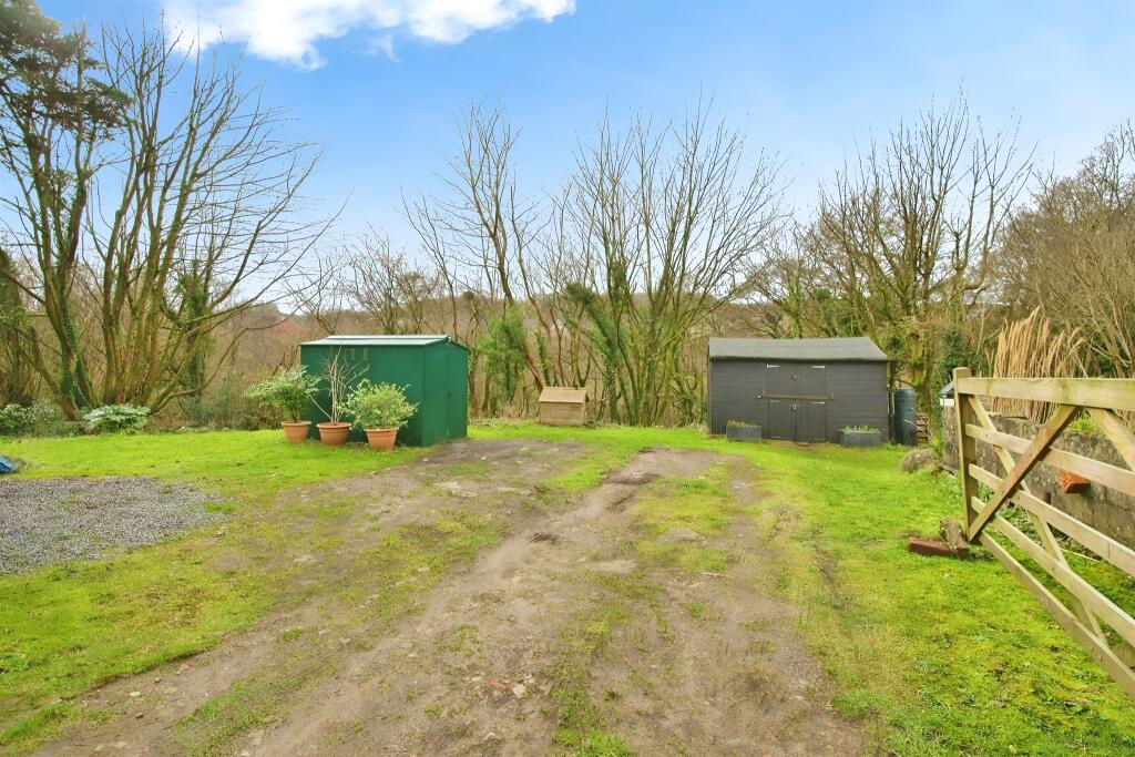 Additional property image - Heol-Y-Felin, Cefn Hengoed, Hengoed
