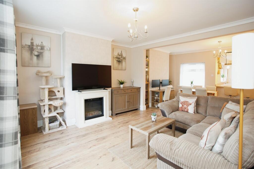 Additional property image - Gelligaer Road, Cefn Hengoed, Hengoed