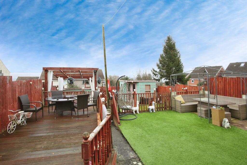 Additional property image - Hengoed Hall Drive, Cefn Hengoed, HENGOED