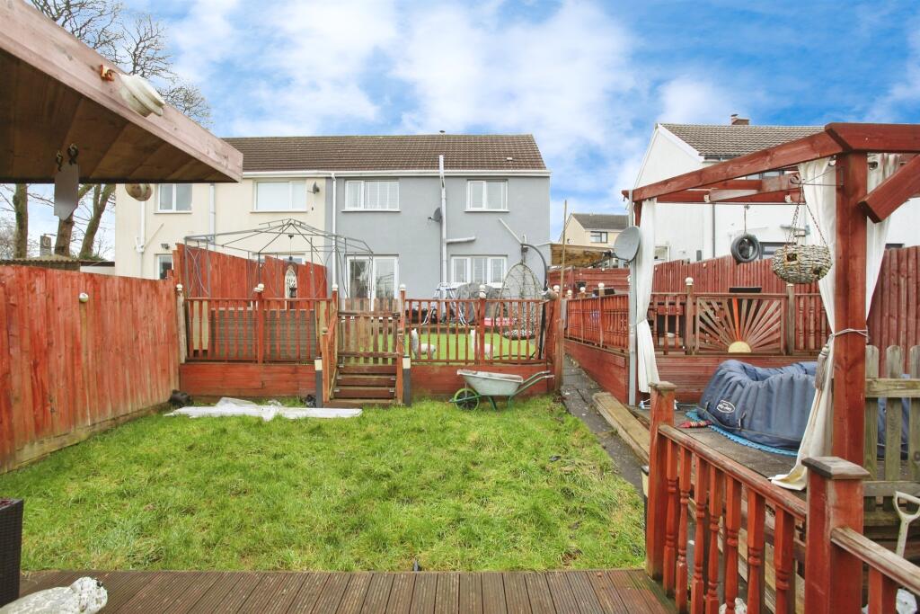 Additional property image - Hengoed Hall Drive, Cefn Hengoed, HENGOED