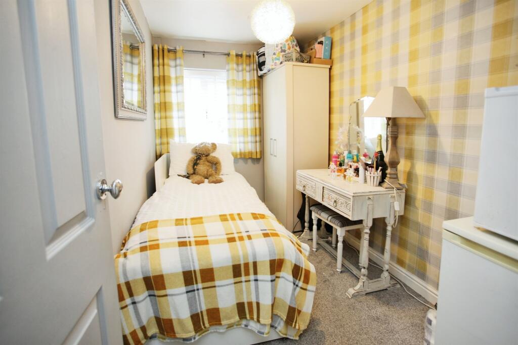 Additional property image - Hengoed Hall Drive, Cefn Hengoed, HENGOED