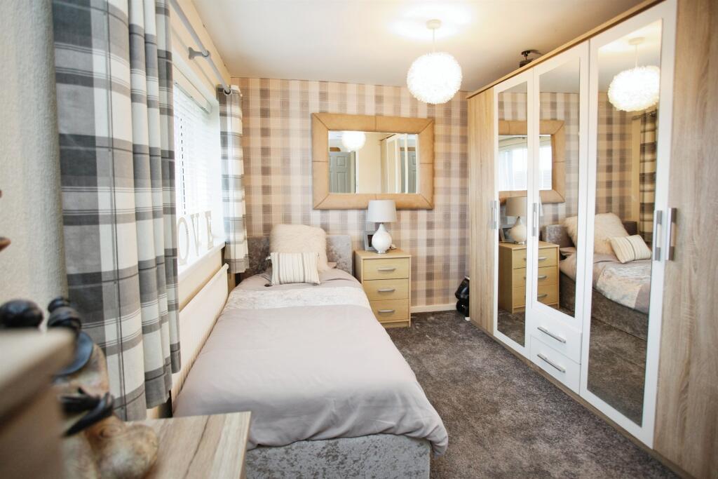 Additional property image - Hengoed Hall Drive, Cefn Hengoed, HENGOED