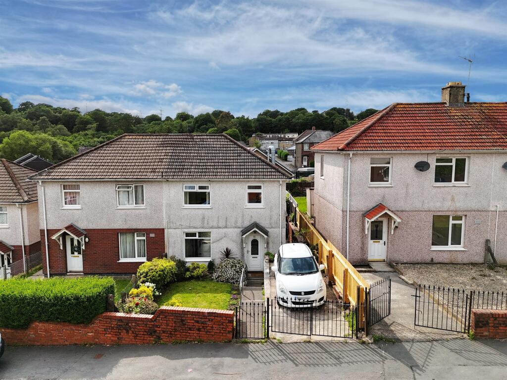 Main image of property: Trinant Terrace, Pentwyn Crumlin, Newport
