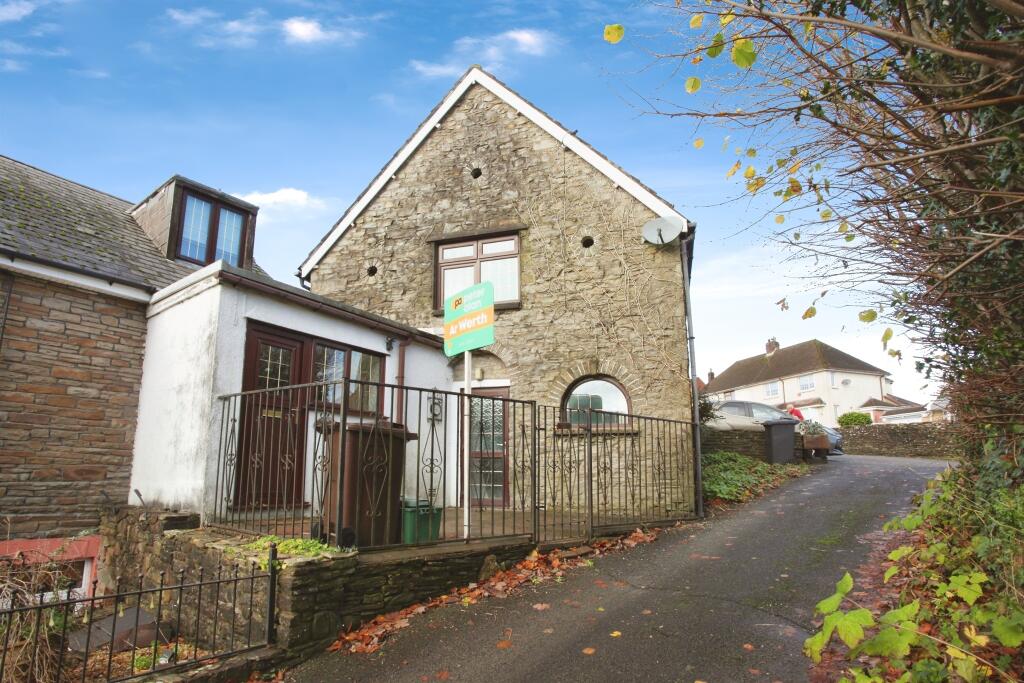 Main image of property: Pennar Lane, Newbridge, Newport