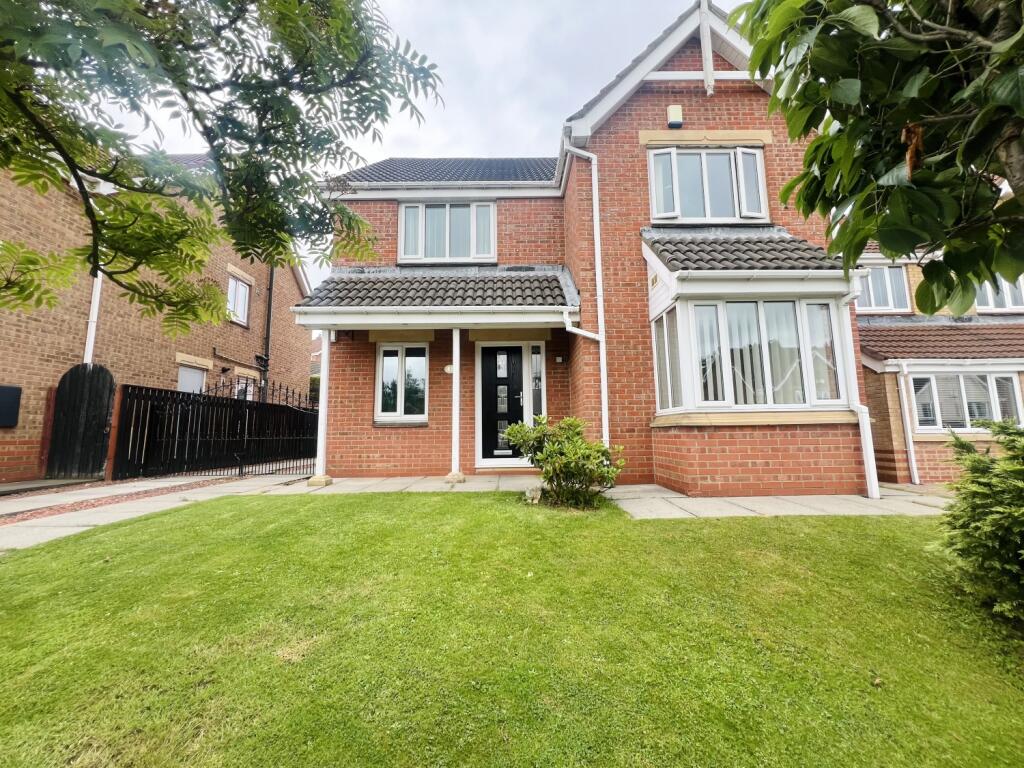 4 bedroom detached house for sale in O'Neill Drive, Peterlee, County