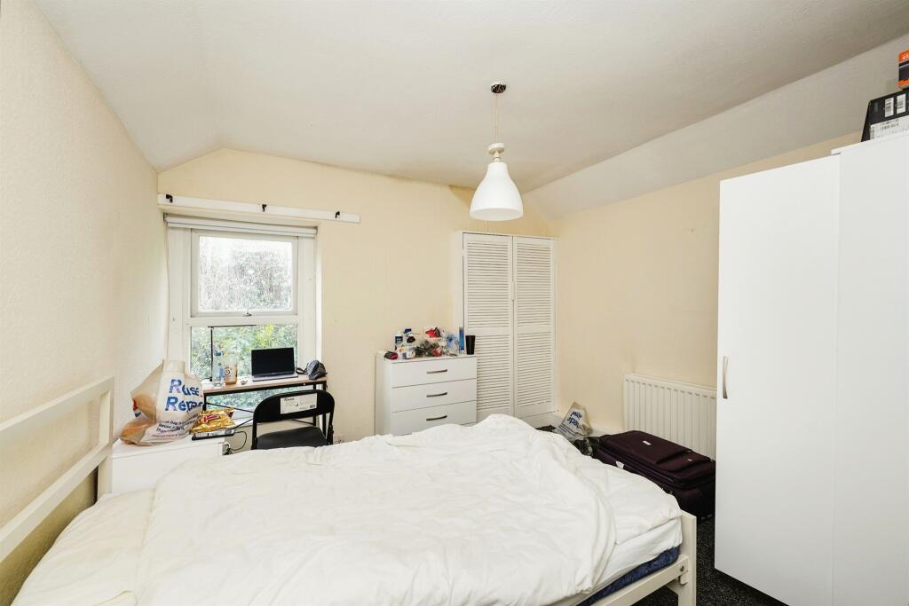 4 bedroom terraced house for sale in Rhondda Street, Swansea, SA1