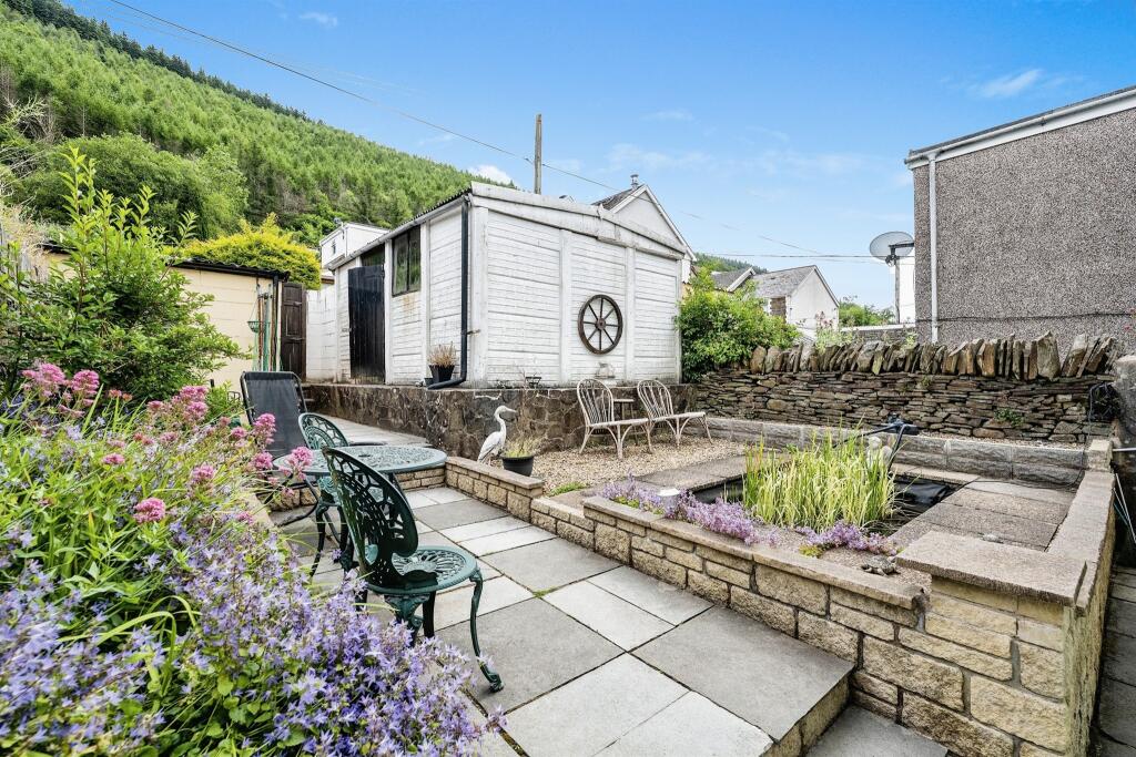 3 bedroom terraced house for sale in High Street, Ogmore Vale, Bridgend