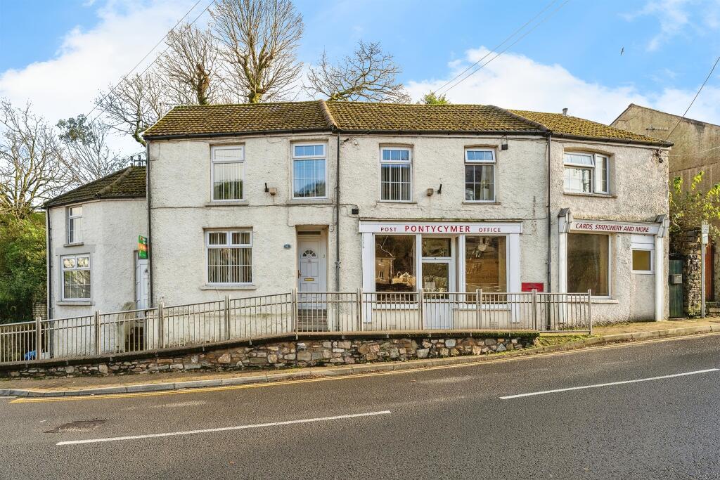 4 bedroom detached house for sale in Oxford Street, Pontycymer