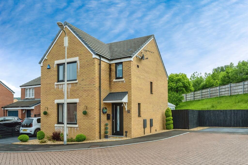Additional property image - Maes Brynach, Brynmenyn, Bridgend