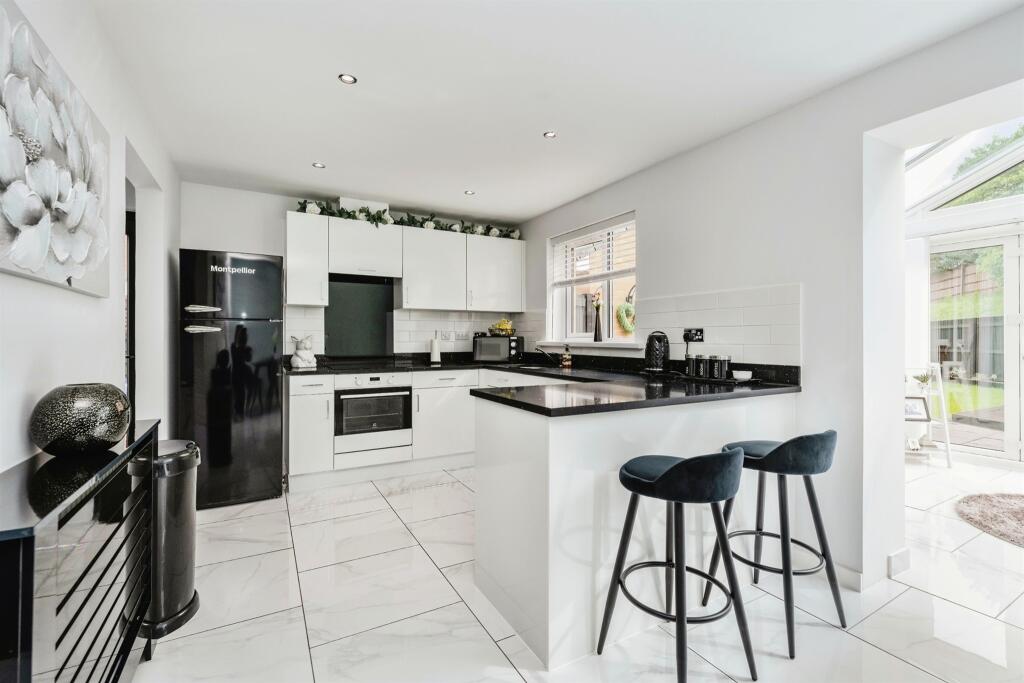 Additional property image - Maes Brynach, Brynmenyn, Bridgend