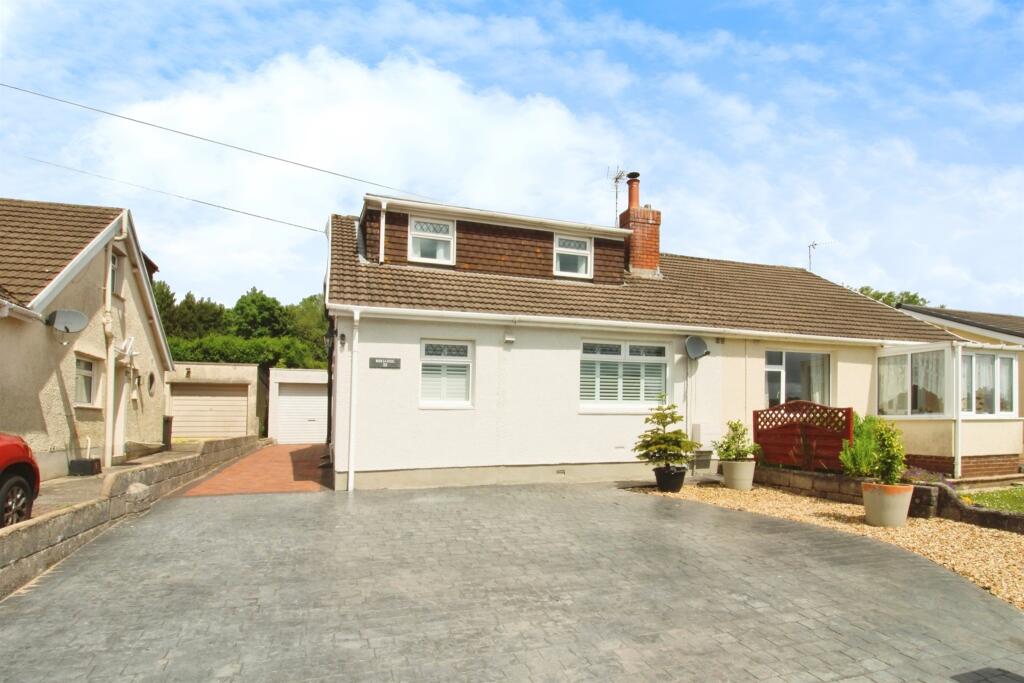 2 bedroom semi-detached bungalow for sale in Meadow Close, Coychurch ...