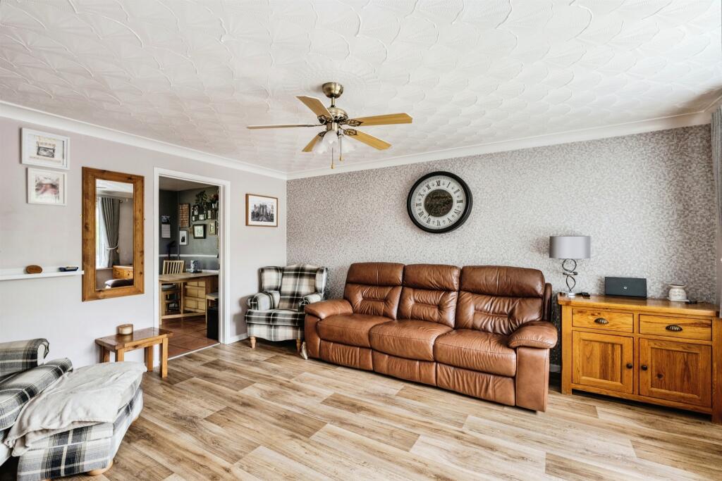 Additional property image - Hazel Mead, Brynmenyn, Bridgend