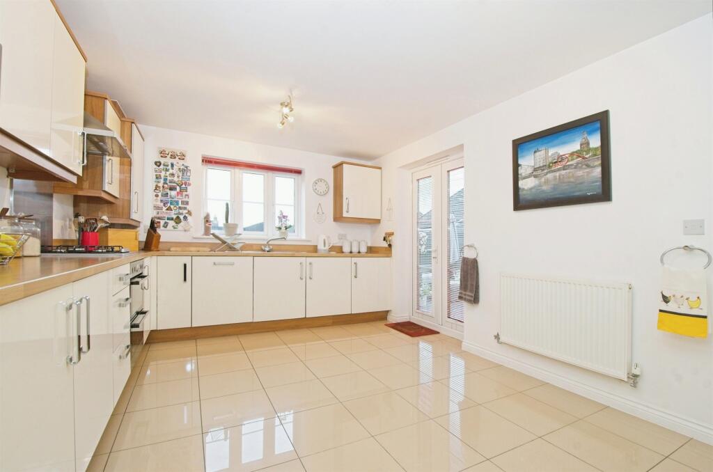 Additional property image - Lon Yr Helyg, Coity, BRIDGEND