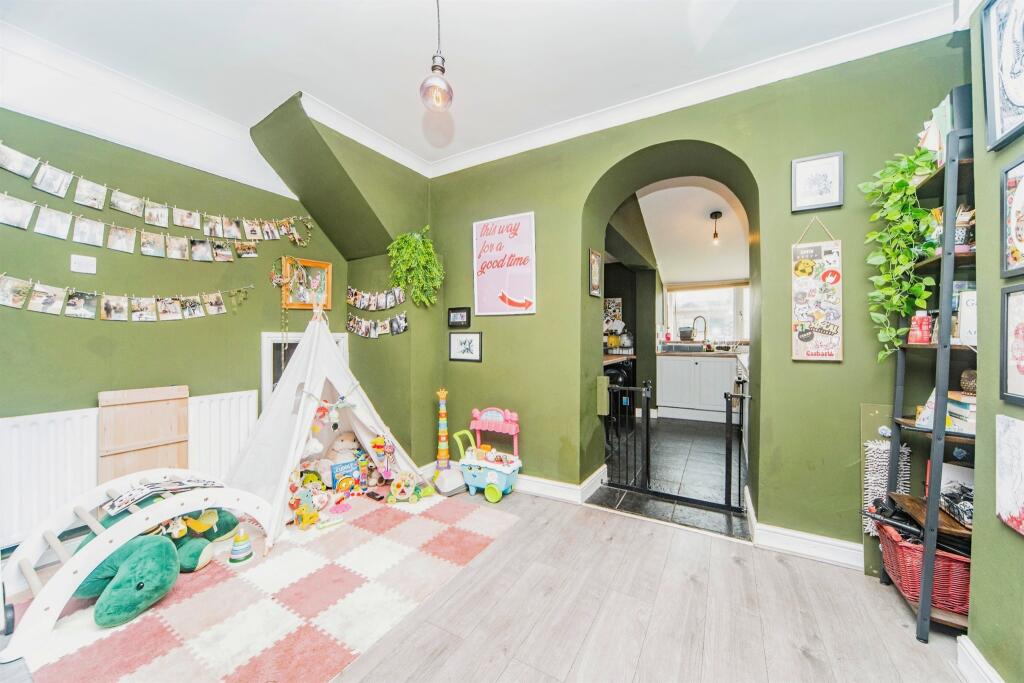 Additional property image - Mackworth Street, Bridgend