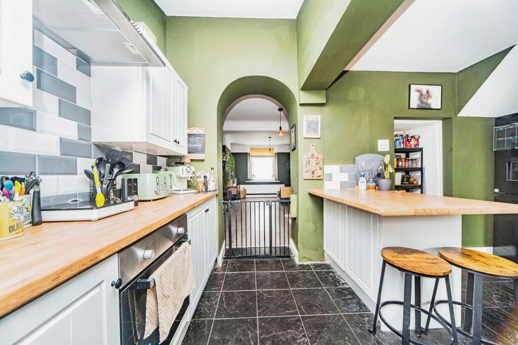 Additional property image - Mackworth Street, Bridgend