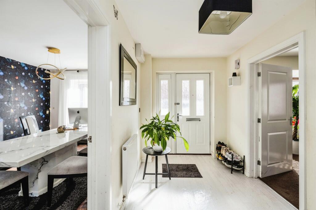 Additional property image - Clos Yr Eryr, Bridgend