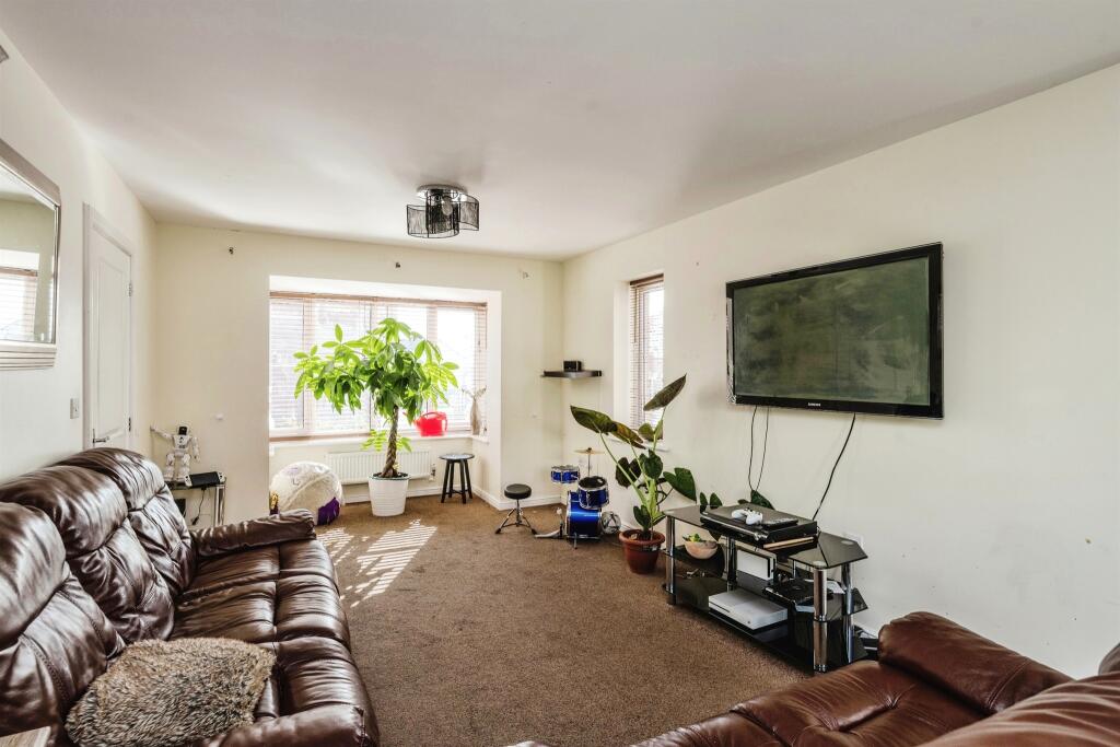Additional property image - Clos Yr Eryr, Bridgend