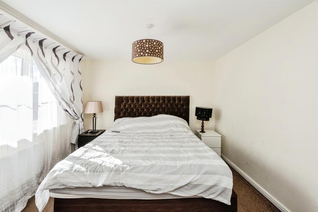 Additional property image - Clos Yr Eryr, Bridgend