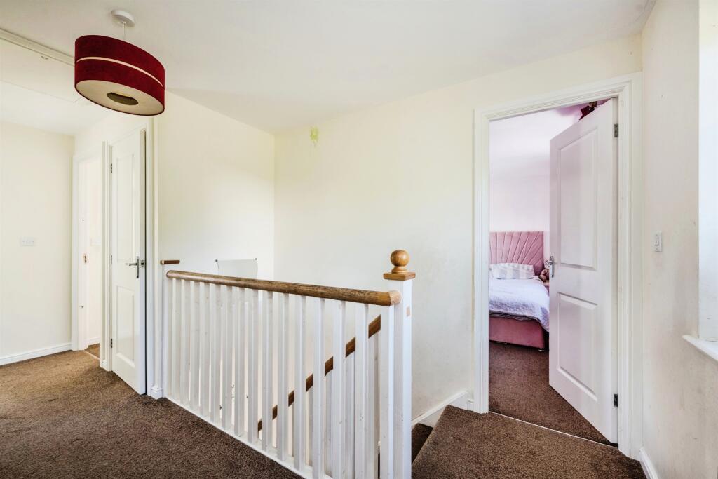 Additional property image - Clos Yr Eryr, Bridgend