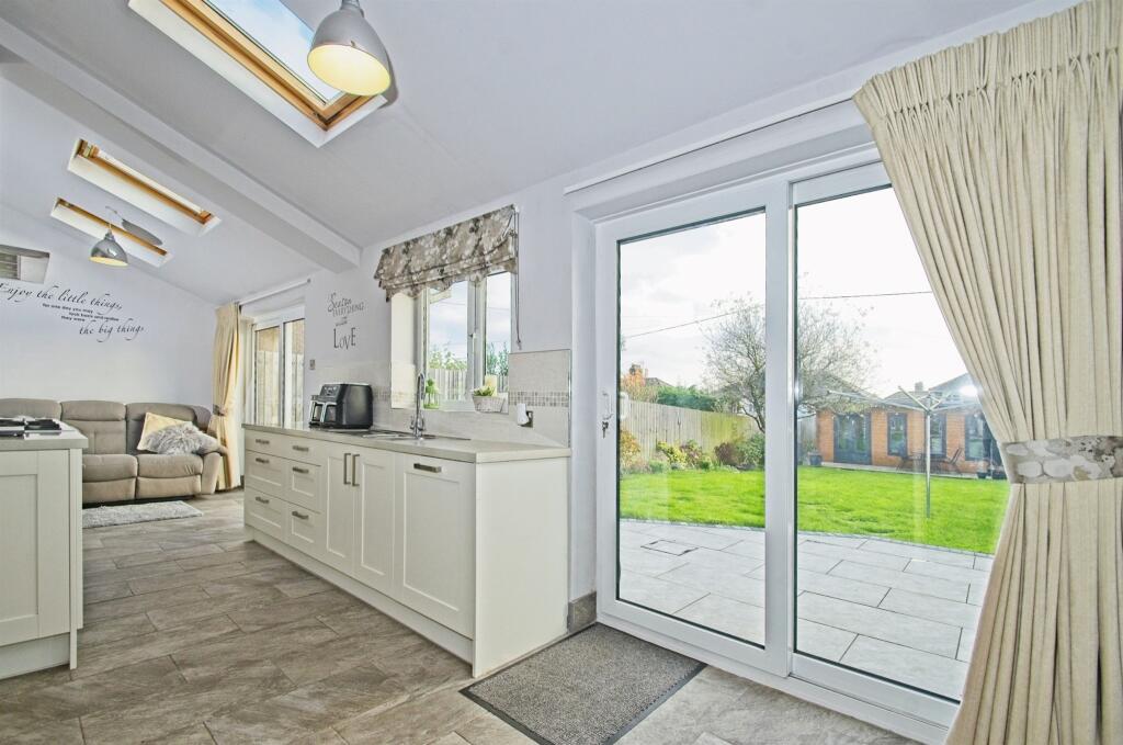 Additional property image - Bryntirion Hill, Bridgend