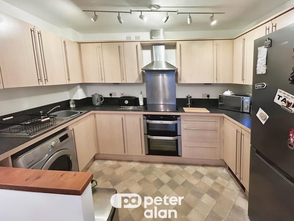 Additional property image - Park Street, Bridgend