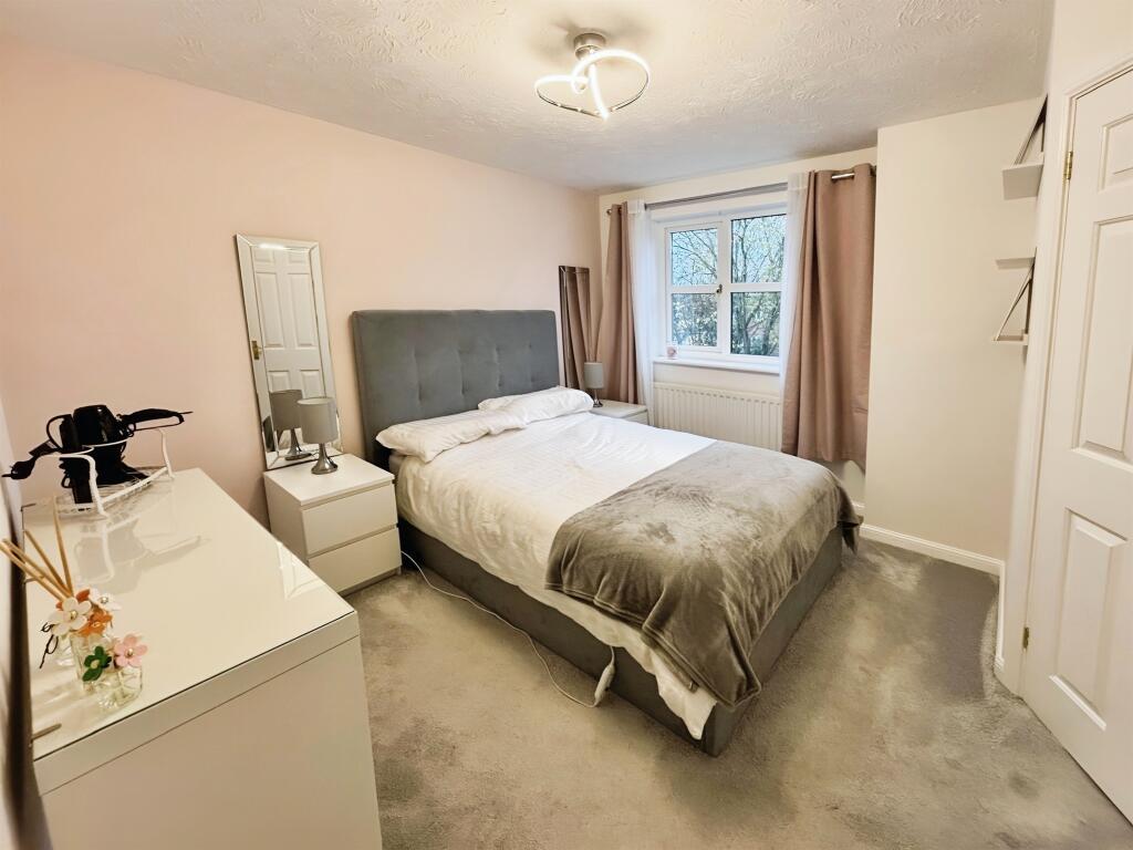 Additional property image - Clos Castell Newydd, Bridgend