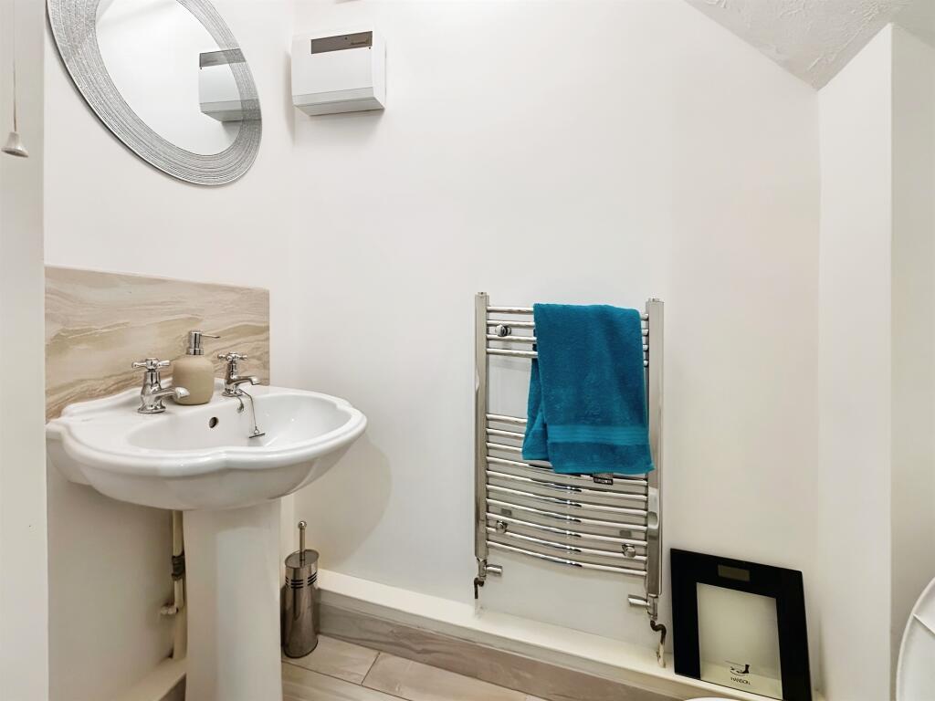 Additional property image - Clos Castell Newydd, Bridgend