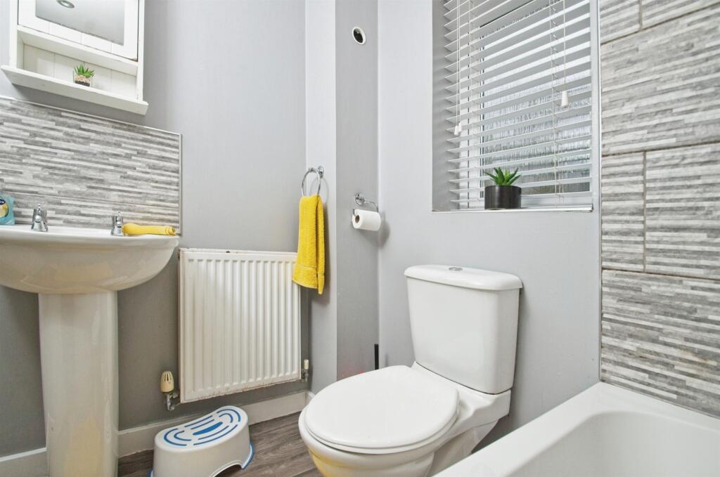 Additional property image - Clos Tyn Y Coed, Sarn, Bridgend