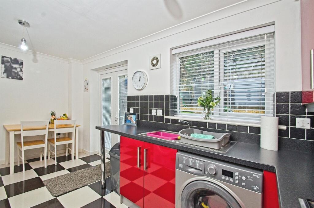 Additional property image - Clos Tyn Y Coed, Sarn, Bridgend