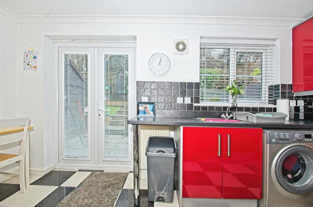 Additional property image - Clos Tyn Y Coed, Sarn, Bridgend