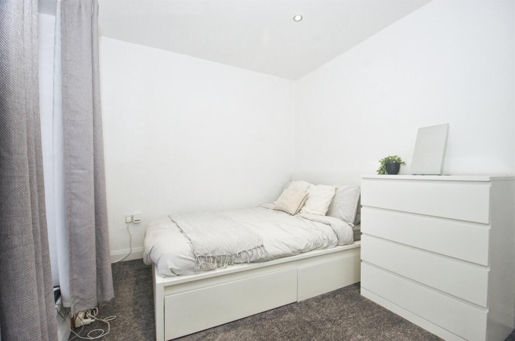 Additional property image - Waun Fach, Nantymoel, BRIDGEND