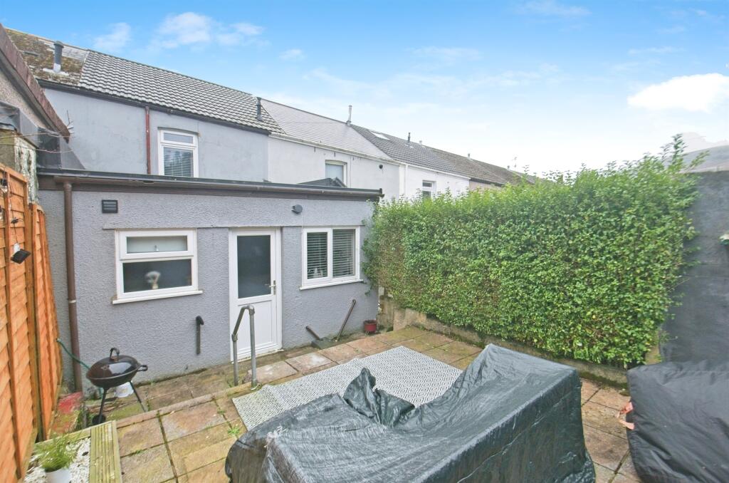 Additional property image - Waun Fach, Nantymoel, BRIDGEND