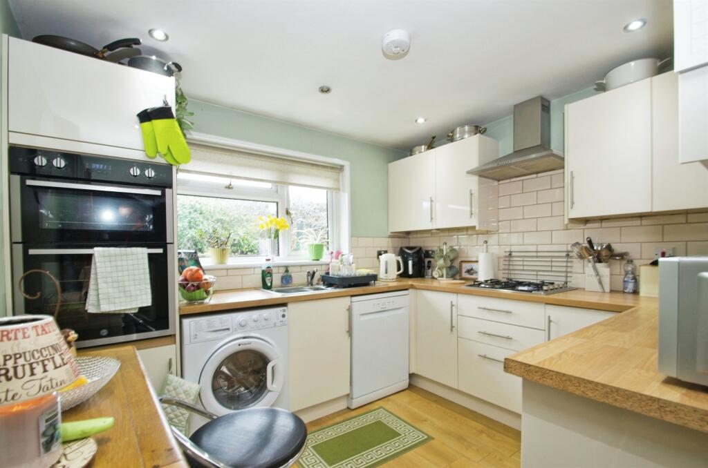 Additional property image - Redlands Close, Pencoed, Bridgend
