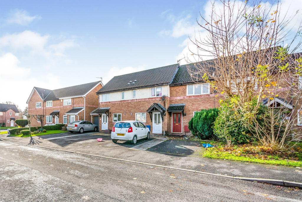2 bedroom terraced house for sale in GlanYNant, Tondu, Bridgend, CF32