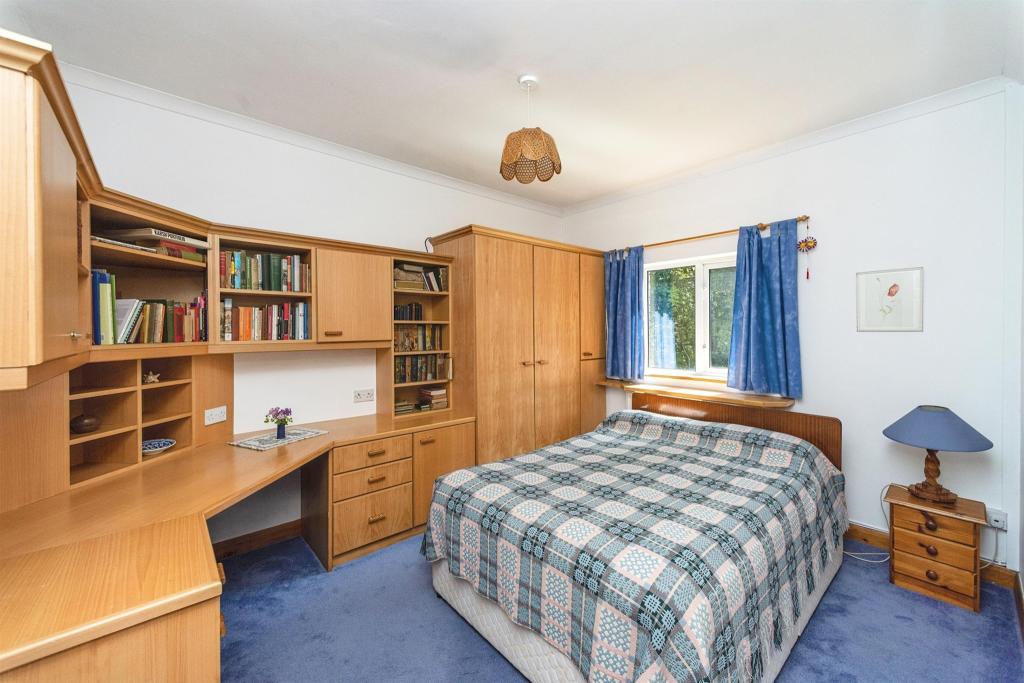 4 bedroom detached house for sale in Old Bedwas Road, Porset, Caerphilly, CF83