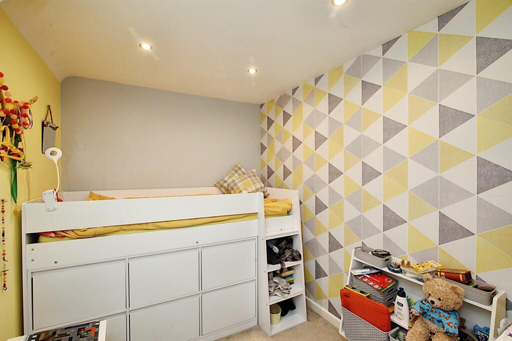 5 bedroom farm house for sale in Llanbradach, Llanbradach, CAERPHILLY, CF83