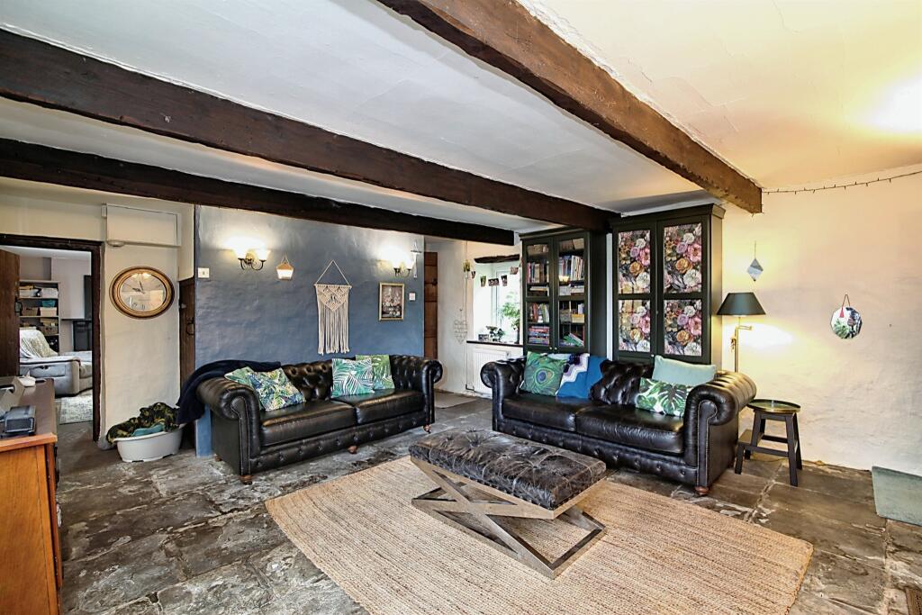 5 bedroom farm house for sale in Llanbradach, Llanbradach, CAERPHILLY, CF83