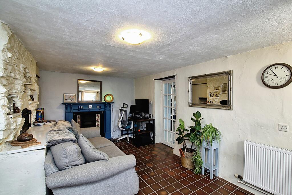 5 bedroom farm house for sale in Llanbradach, Llanbradach, CAERPHILLY, CF83