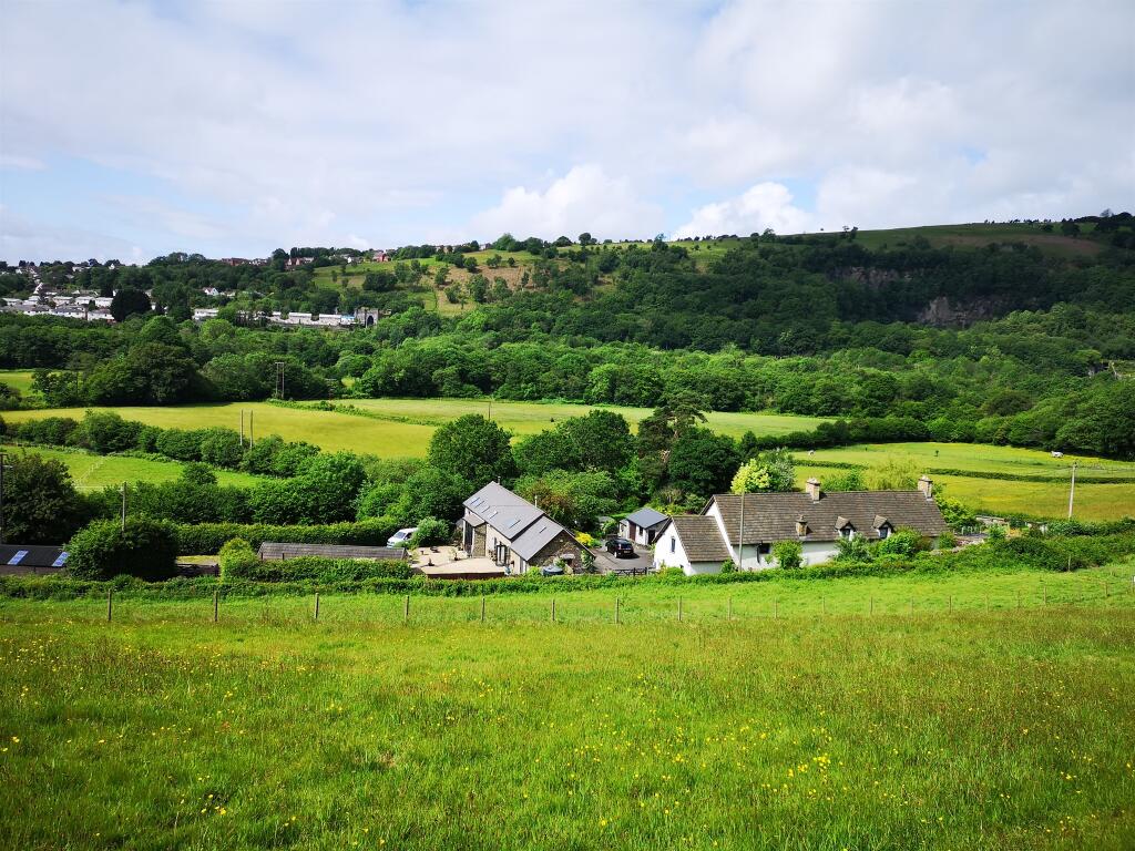 5 bedroom farm house for sale in Llanbradach, Llanbradach, CAERPHILLY, CF83
