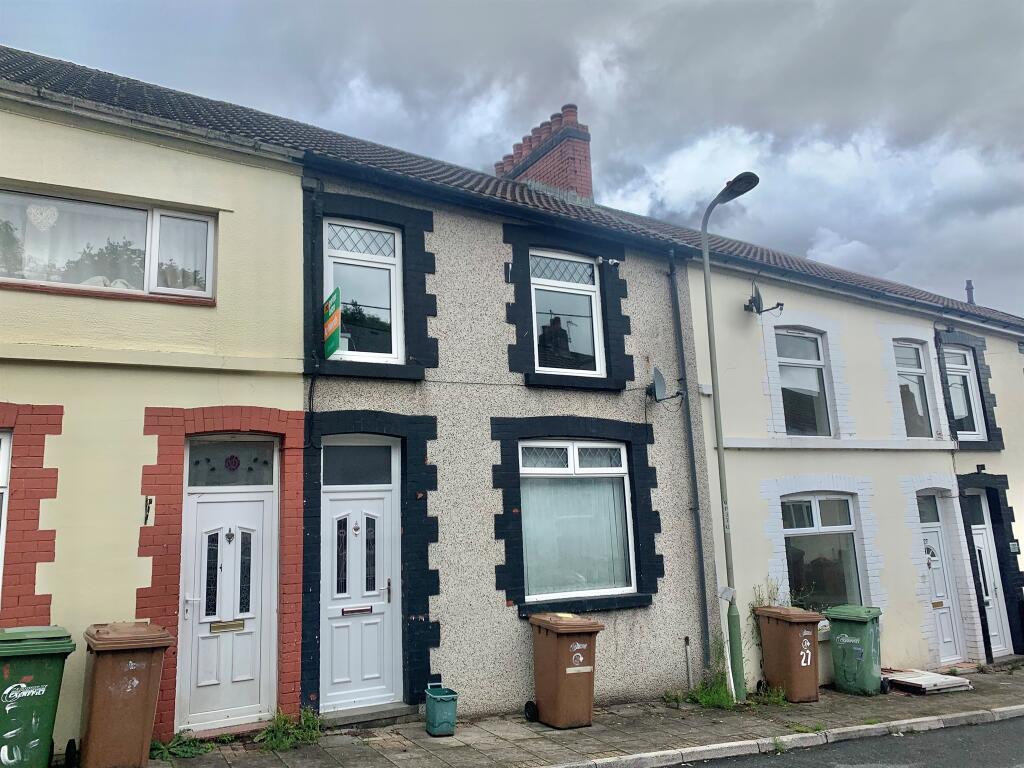 3 bedroom terraced house for sale in Upper Francis Street, Abertridwr, Caerphilly, CF83