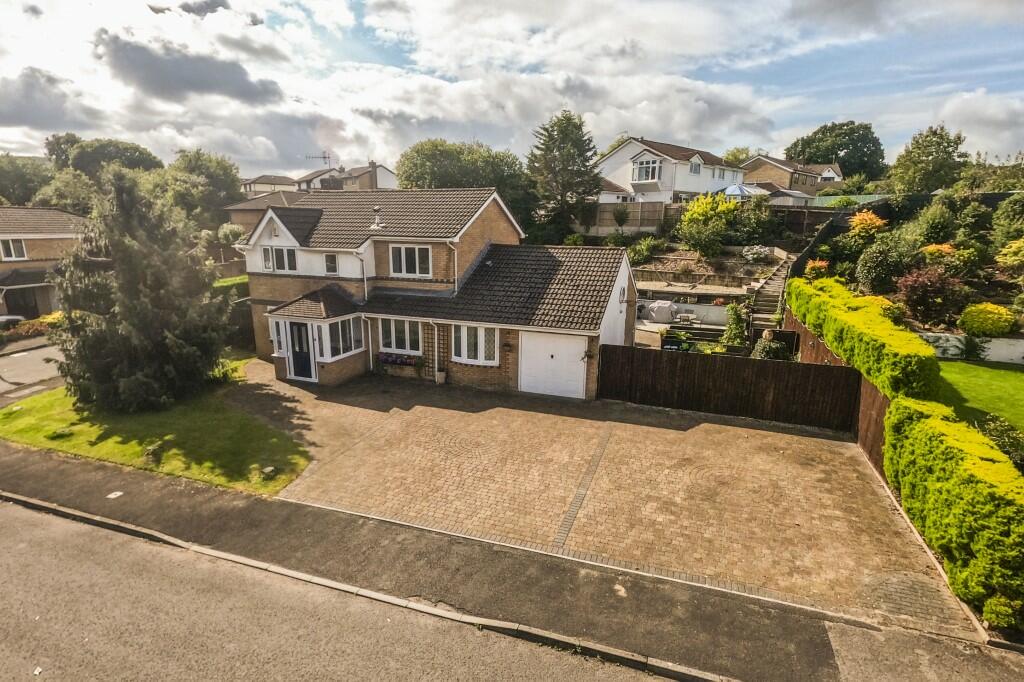 4 bedroom detached house for sale in Rhyd Y Gwern Close, Rudry