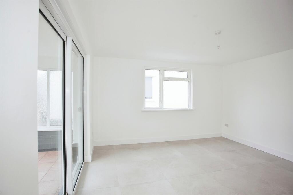 Additional property image - Dan-Y-Coed, Caerphilly