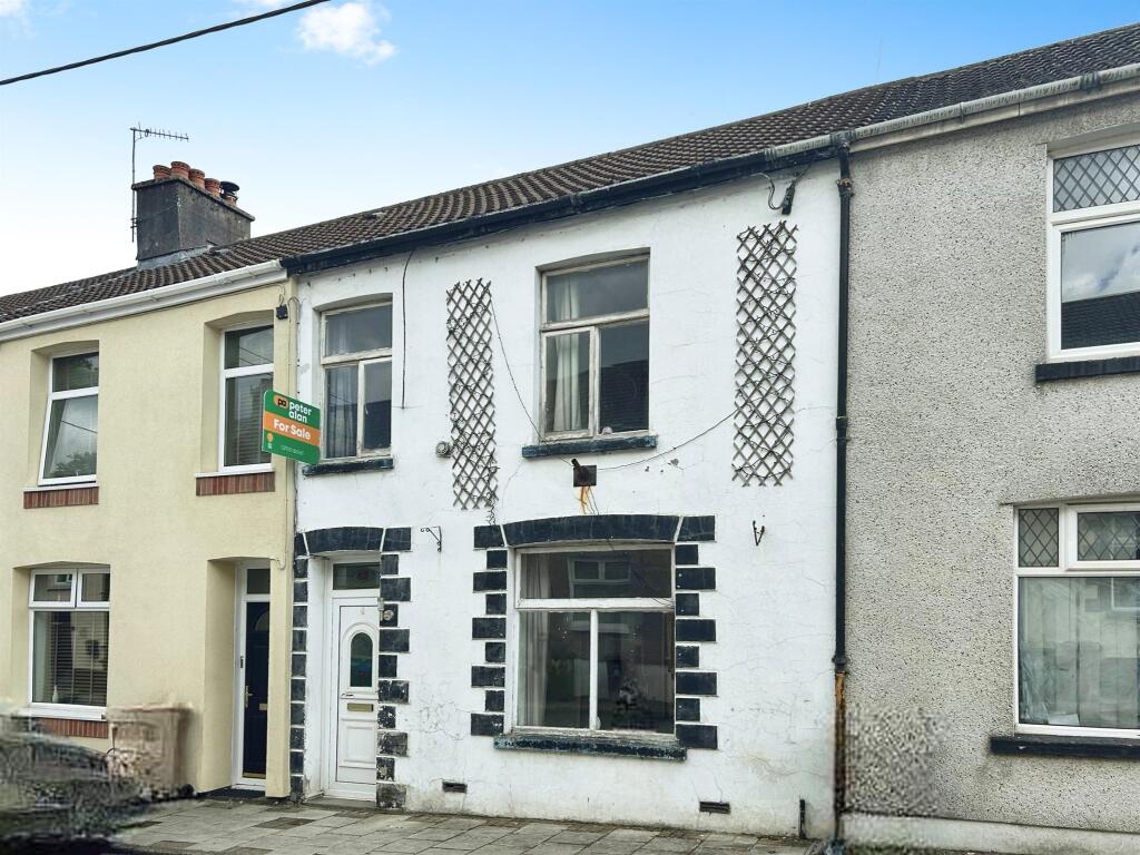 Main image of property: Raglan Road, Hengoed