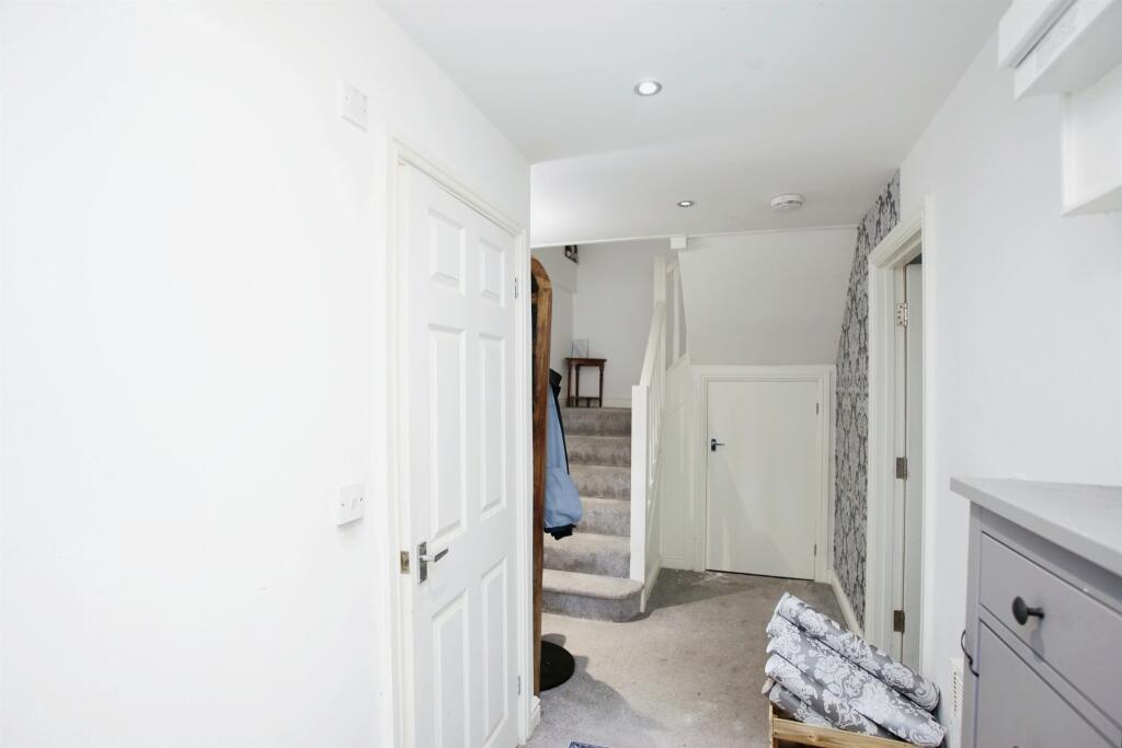 Additional property image - Winding Wheel Lane, Penallta, Hengoed