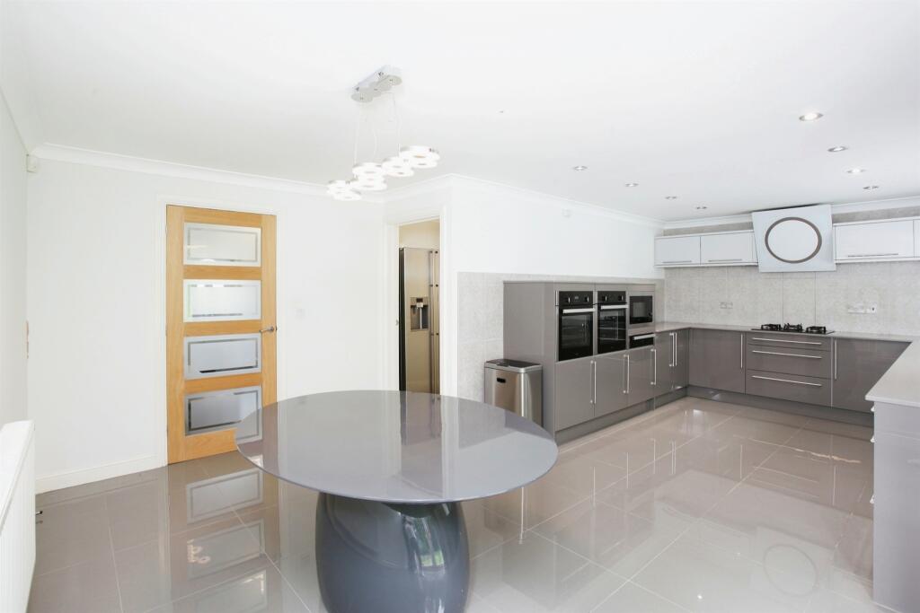 Additional property image - Tai Dyffryn, Nantgarw, Cardiff