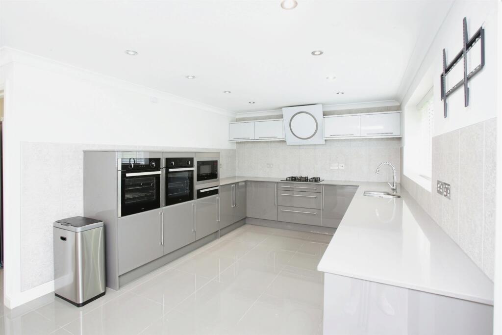 Additional property image - Tai Dyffryn, Nantgarw, Cardiff